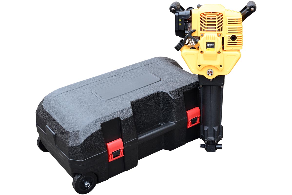 картинка Бензиновый отбойный молоток TSS-GJH95  в кейсе картинка Бензиновый отбойный молоток TSS-GJH95  в кейсе